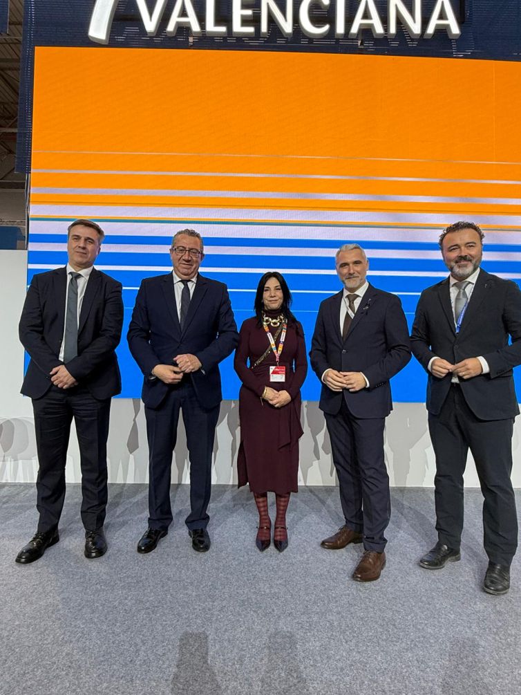 Presentación-datos-fitur26